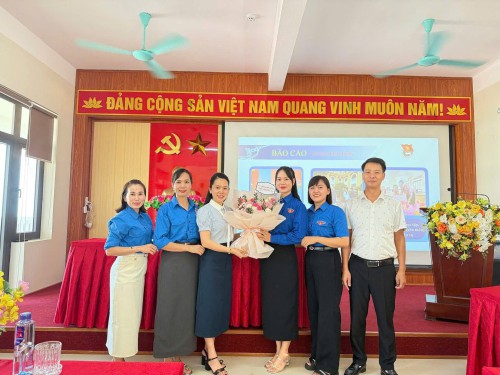 Đại hội Chi đoàn trường THCS Quảng Hà, nhiệm kỳ 2025-2026